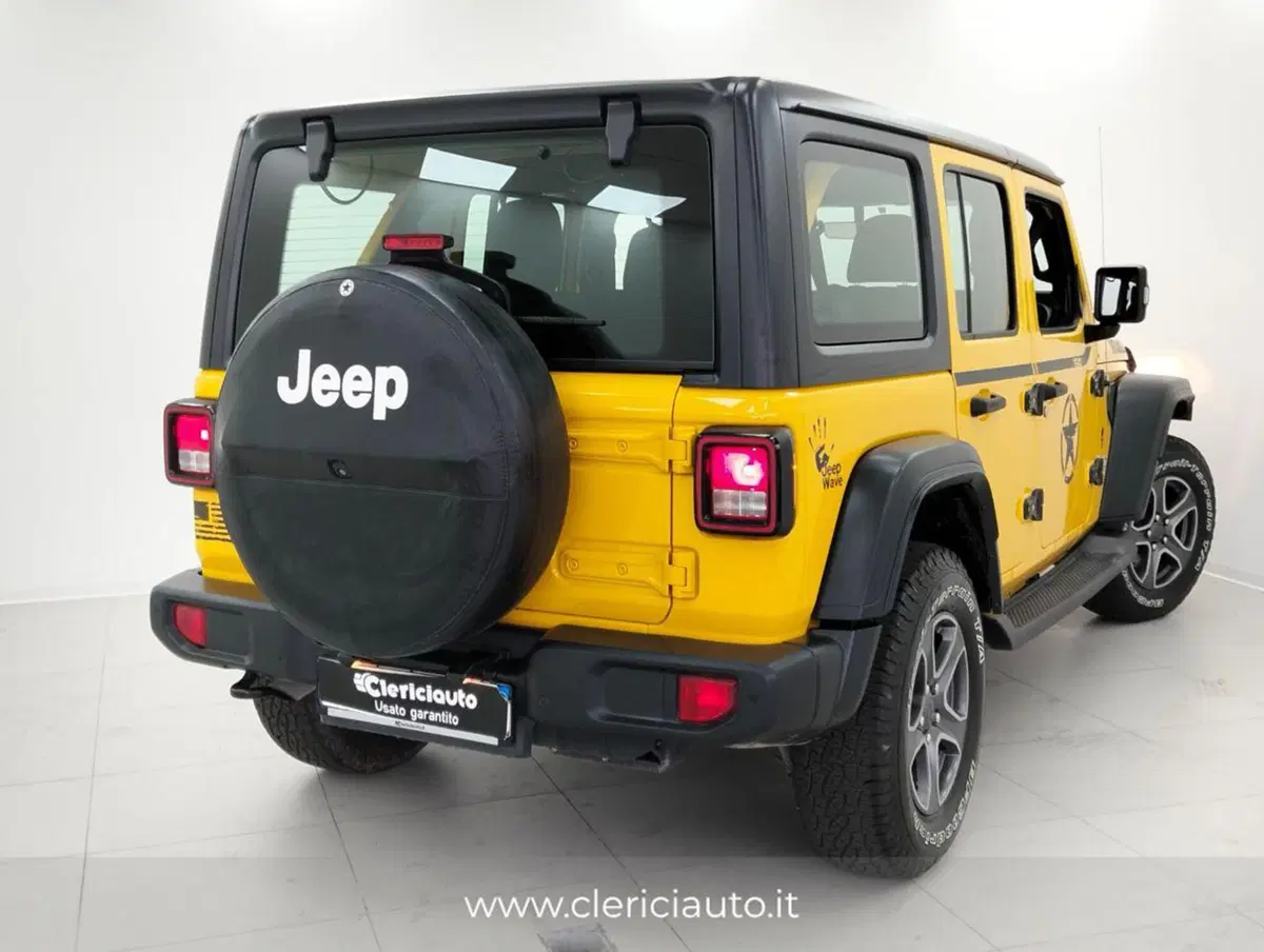 Jeep Wrangler Unlimited usata a Como (2)