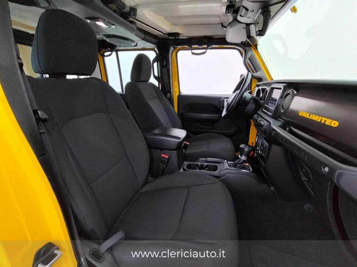 Jeep Wrangler Unlimited usata a Como (3)