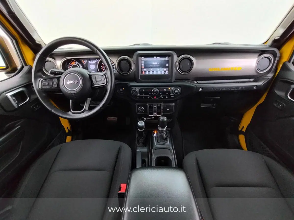 Jeep Wrangler Unlimited usata a Como (4)