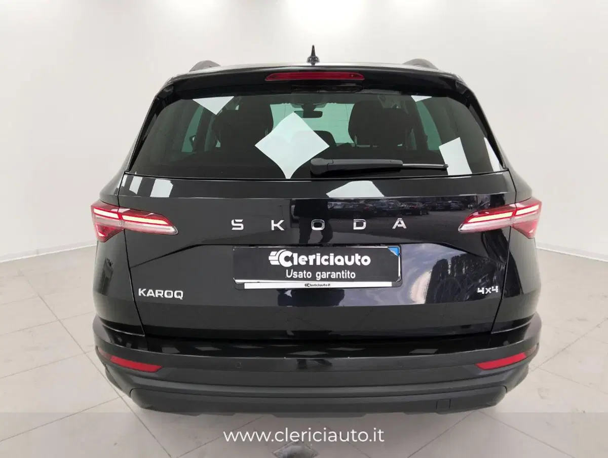 Skoda Karoq usata a Como (7)