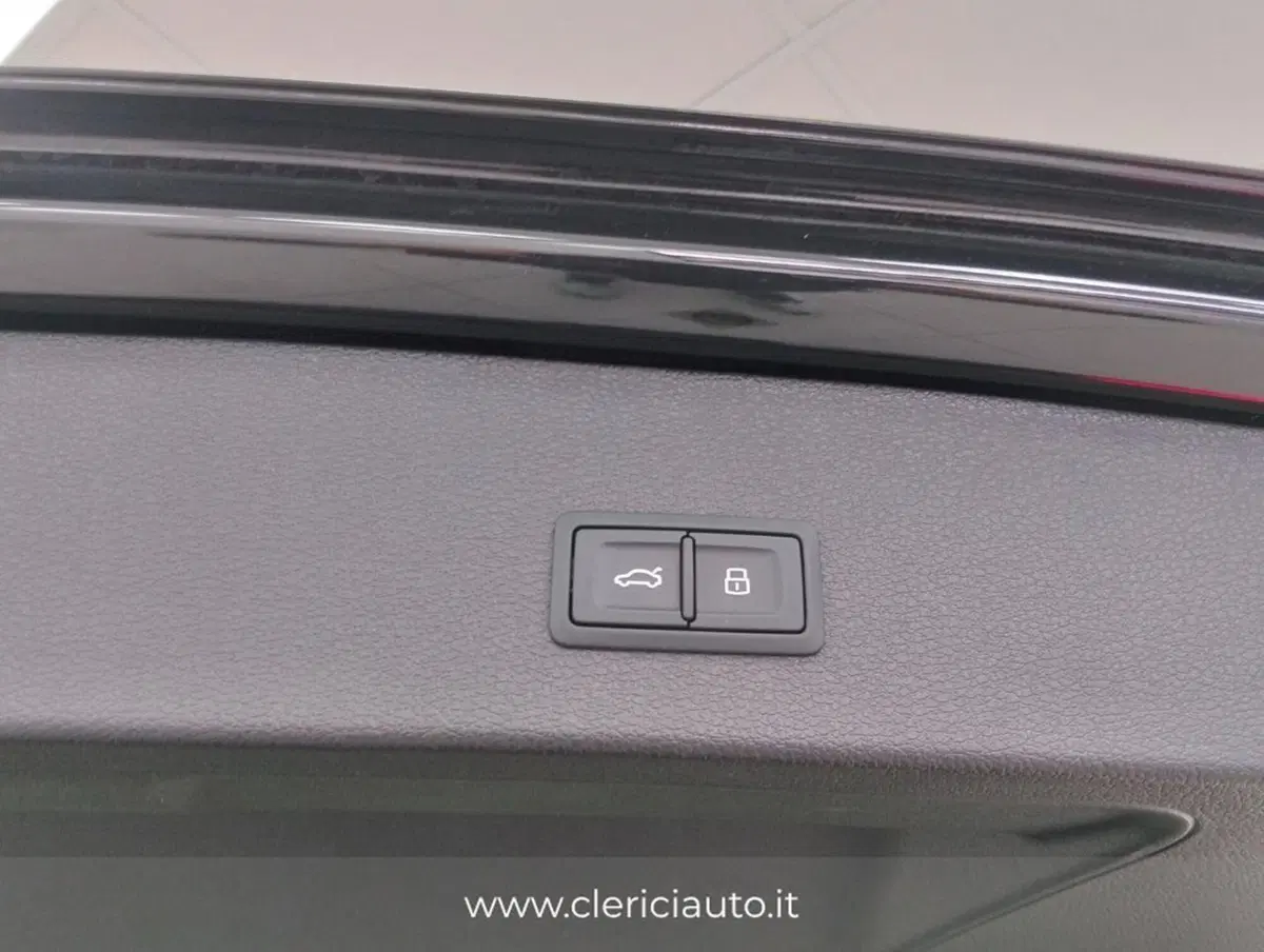 Audi Q2 usata a Como (17)