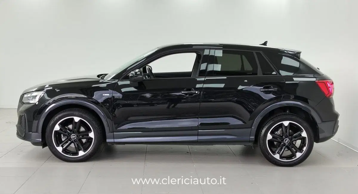 Audi Q2 usata a Como (8)
