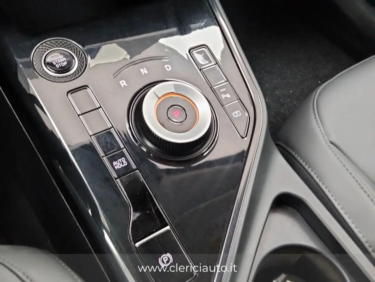 Kia Niro usata a Como (18)