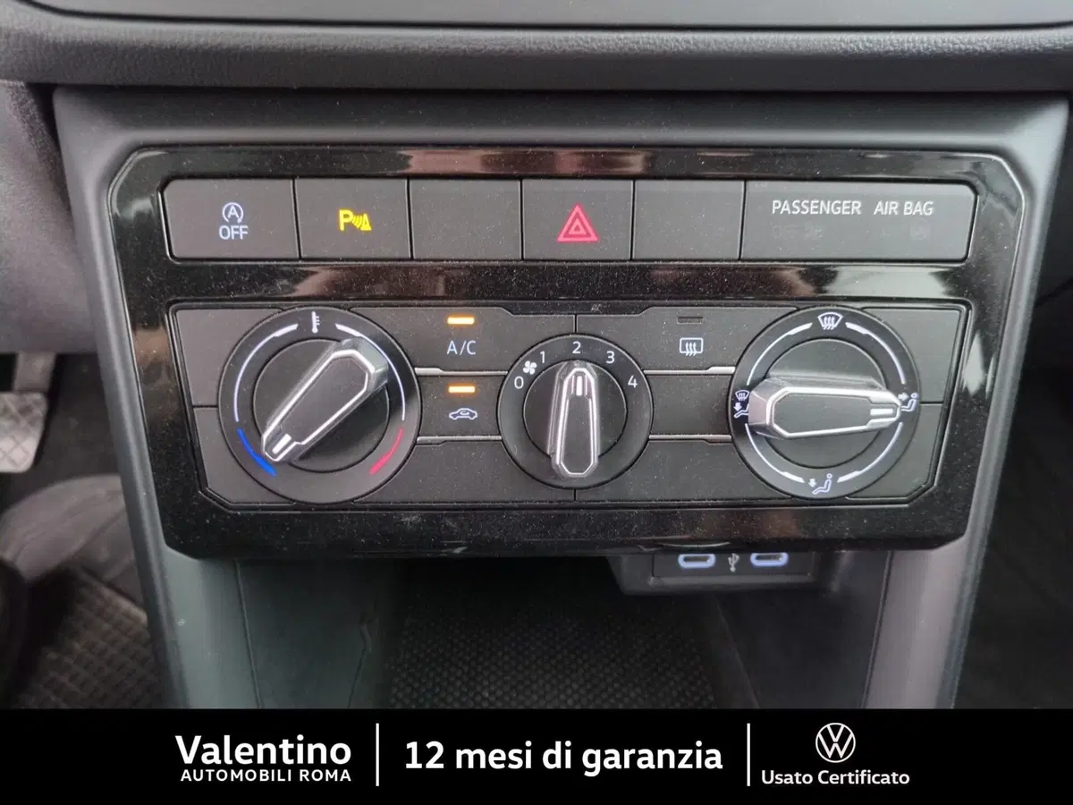 Volkswagen T-Cross usata a Roma (16)