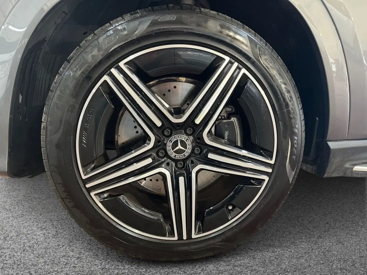 Mercedes-Benz GLE SUV usata a Bari (6)