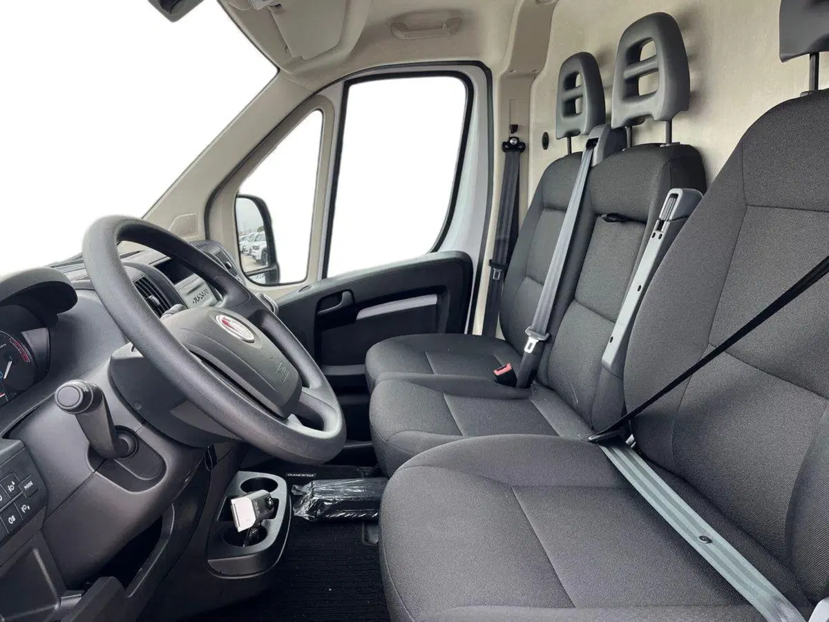 Fiat e-Ducato Furgone nuova a Bari (10)