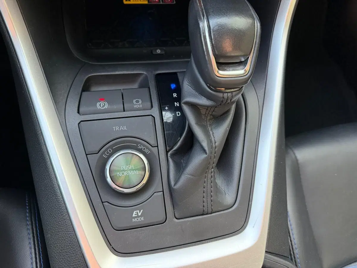 Toyota Rav4 usata a Vicenza (14)