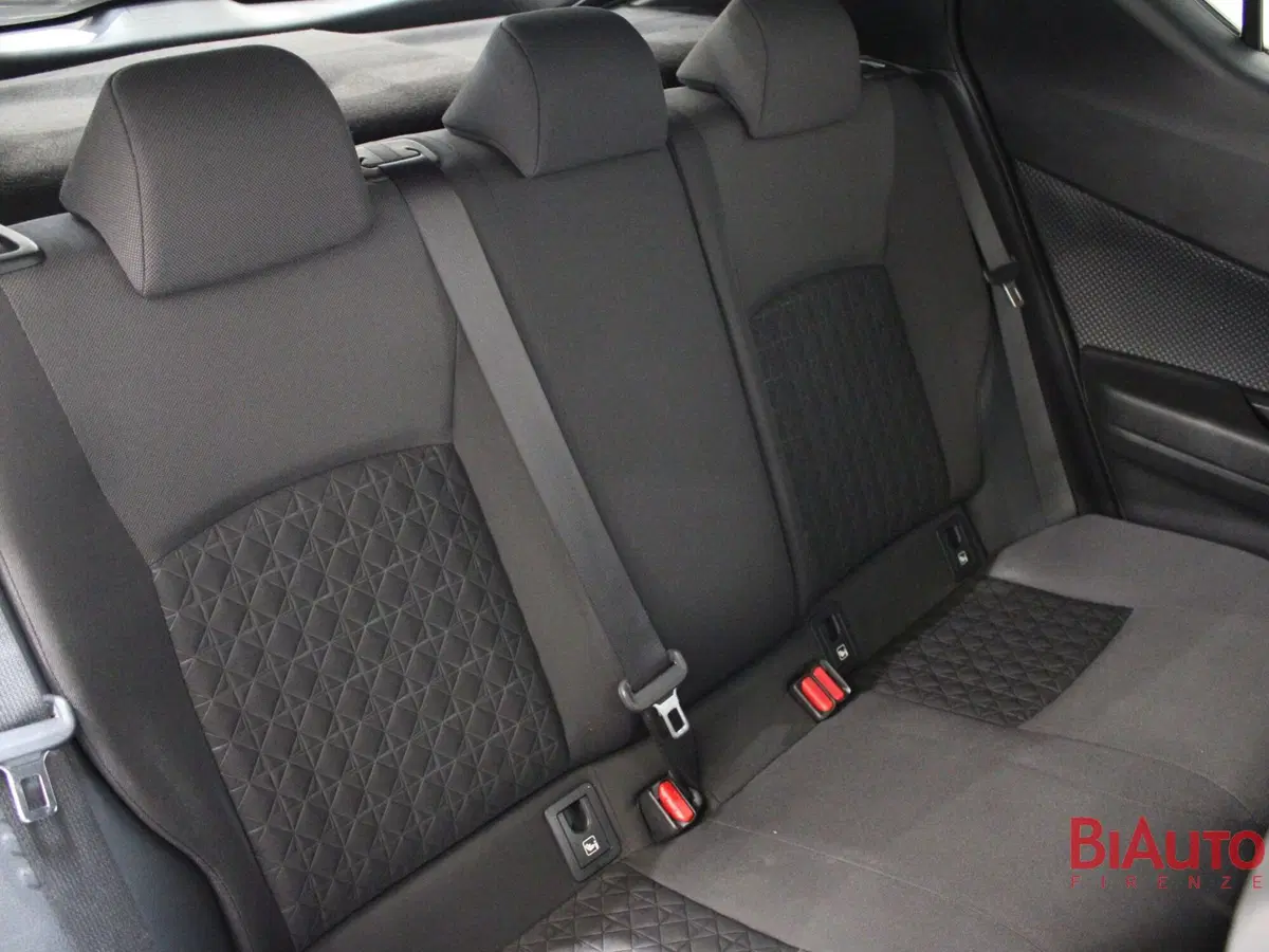 Toyota Toyota C-HR usata a Firenze (8)