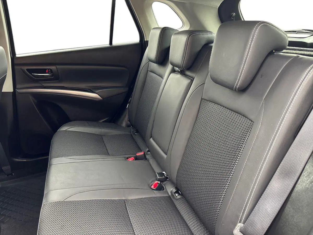 Suzuki S-Cross usata a Pescara (13)