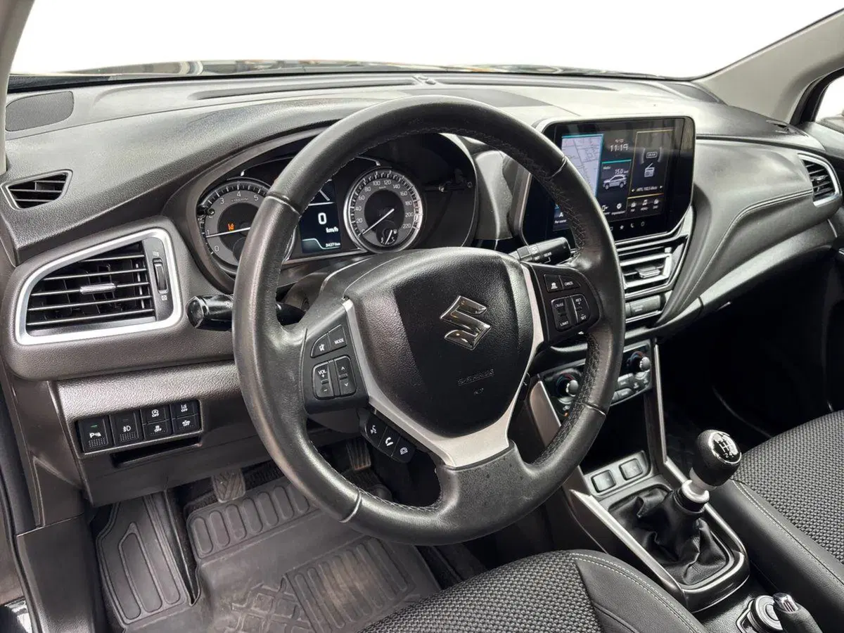 Suzuki S-Cross usata a Pescara (8)