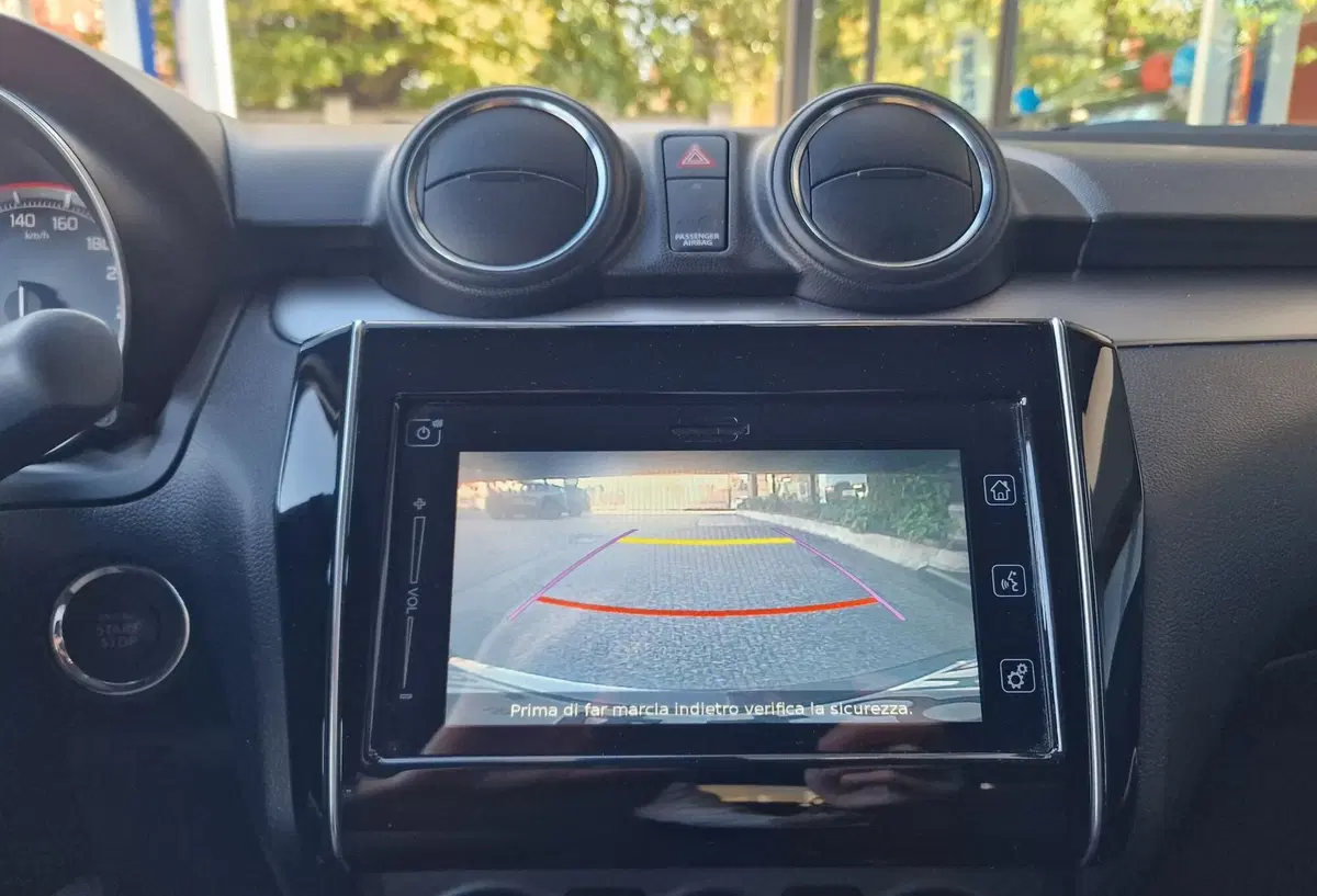 Suzuki Swift usata a Milano (11)