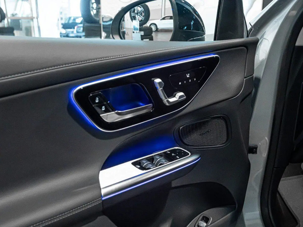Mercedes-Benz GLC nuova a Macerata (10)