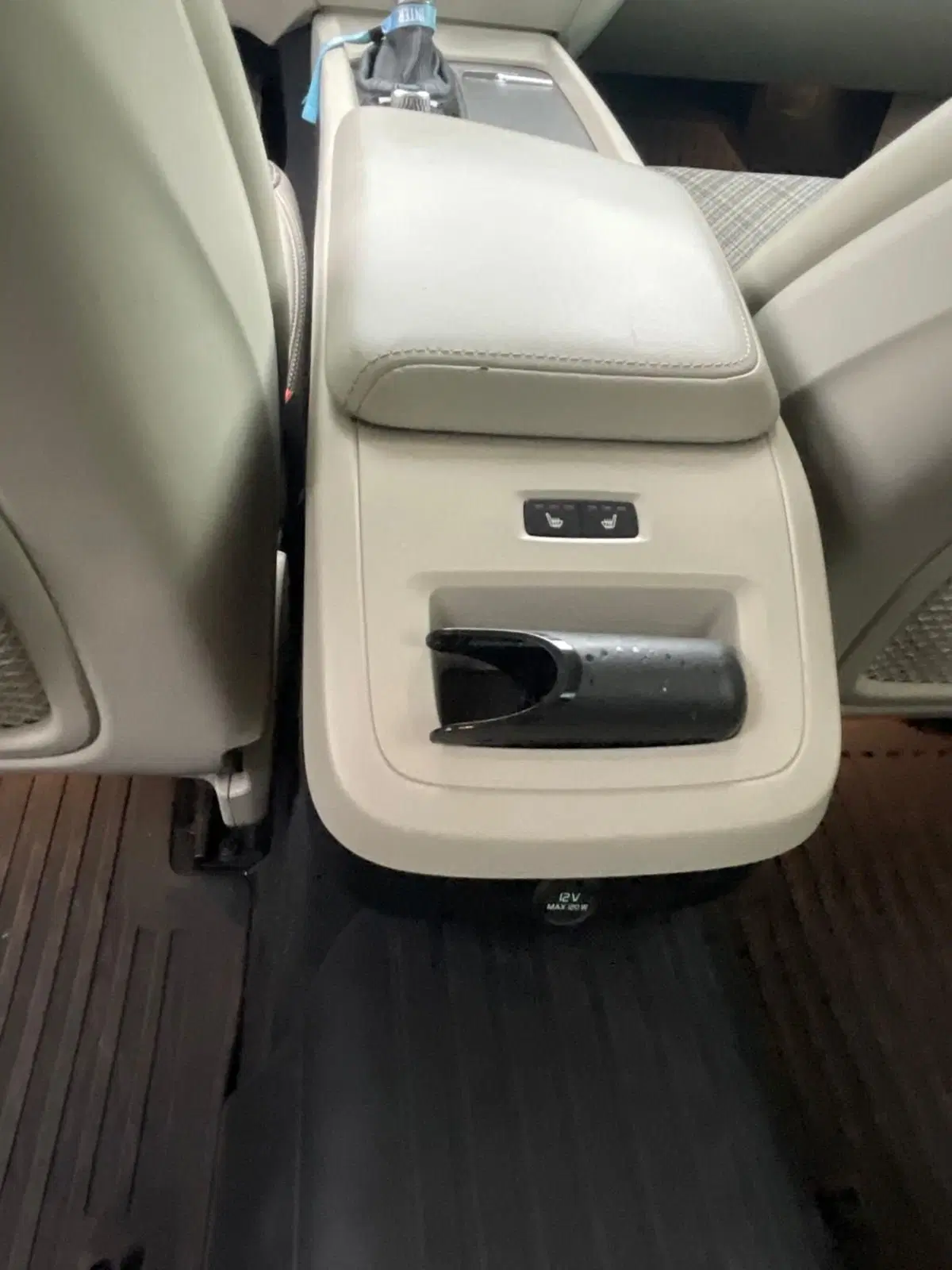 Volvo V60 Cross Country usata a Como (10)