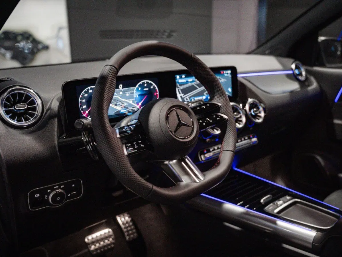 Mercedes-Benz Classe B nuova a Ancona (13)