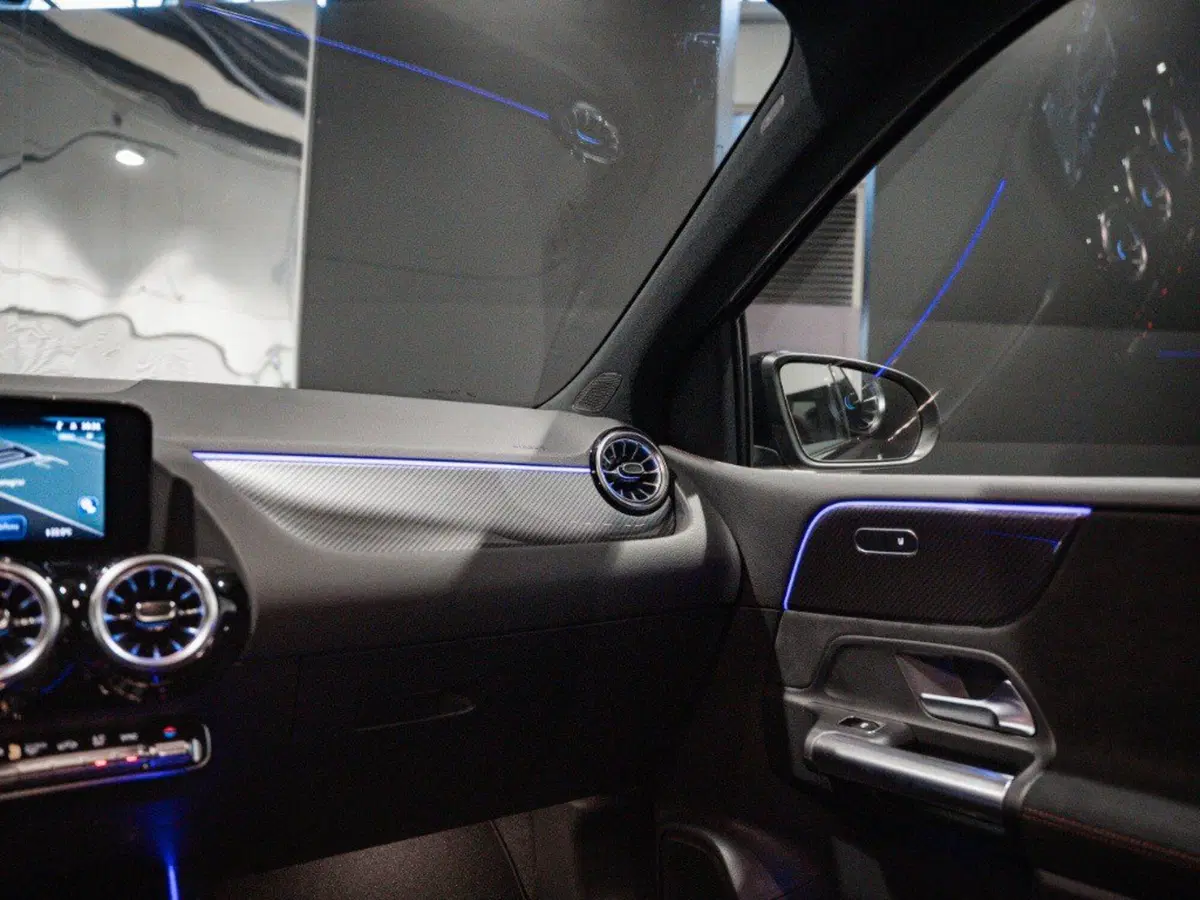 Mercedes-Benz Classe B nuova a Ancona (19)