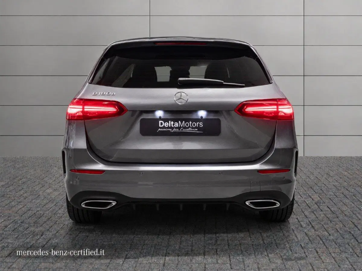 Mercedes-Benz Classe B nuova a Ancona (3)