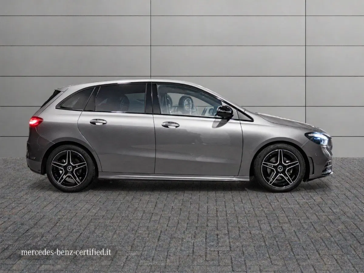 Mercedes-Benz Classe B nuova a Ancona (4)