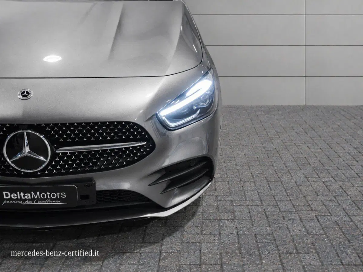 Mercedes-Benz Classe B nuova a Ancona (6)