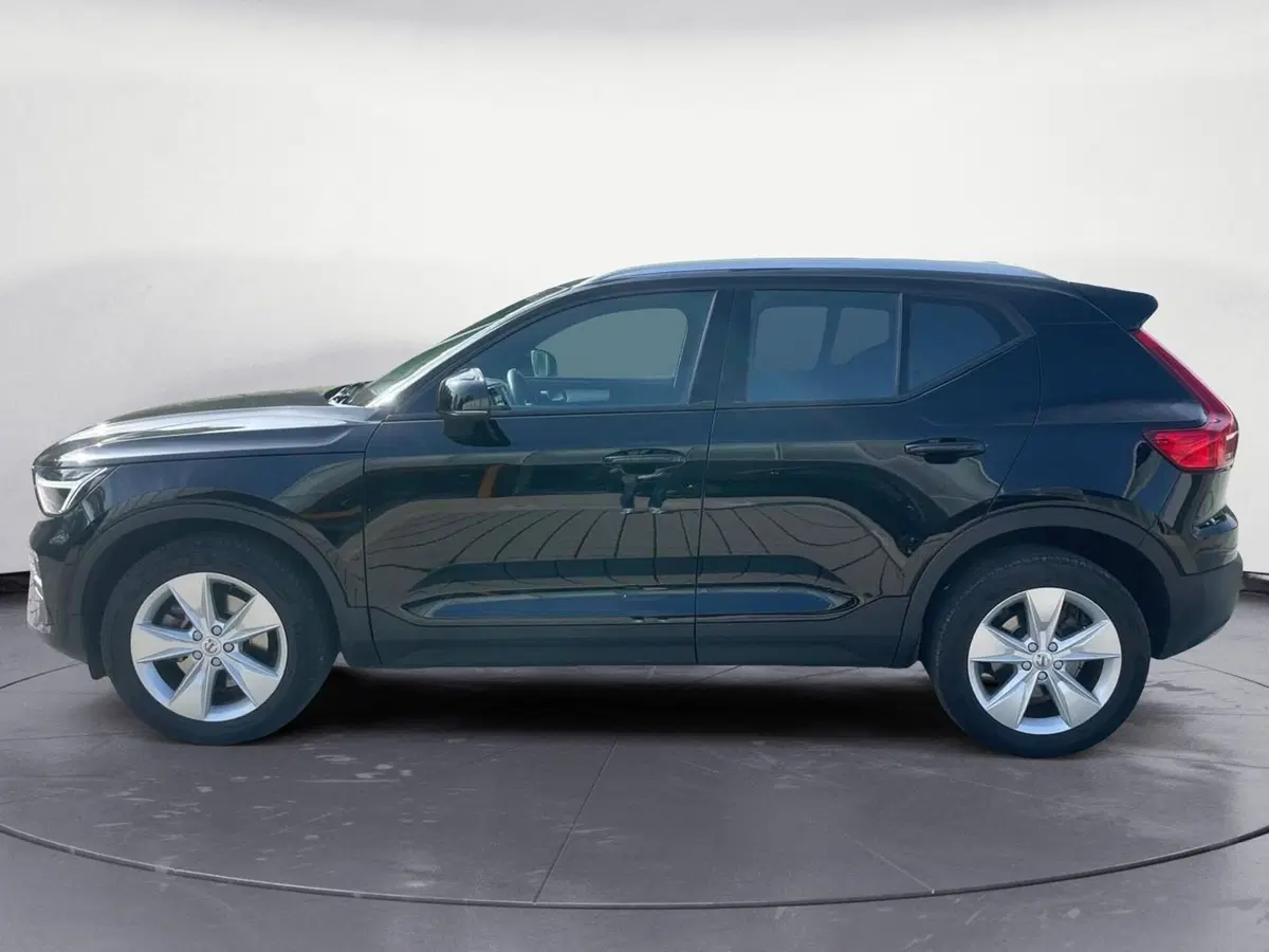 Volvo XC40 usata a Como (2)
