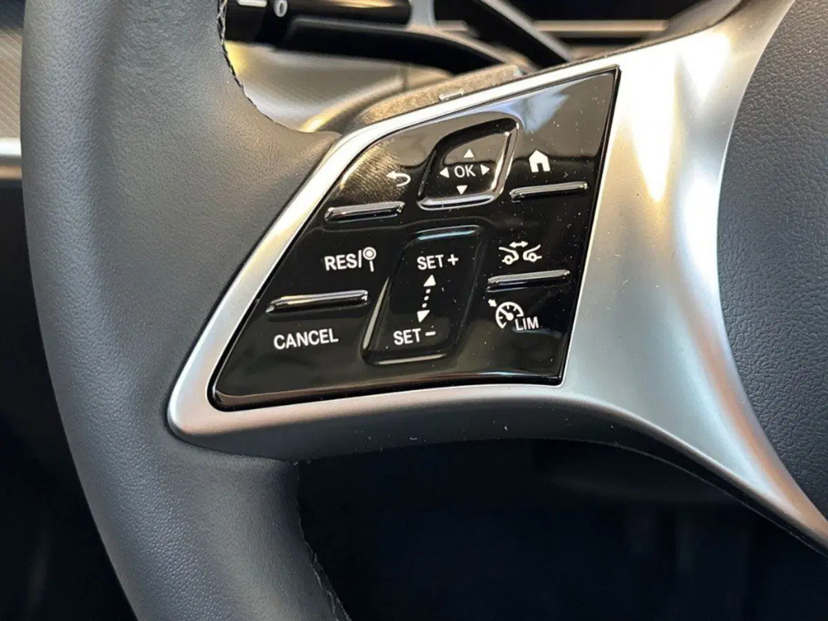 Mercedes-Benz Classe C nuova a Ancona (20)