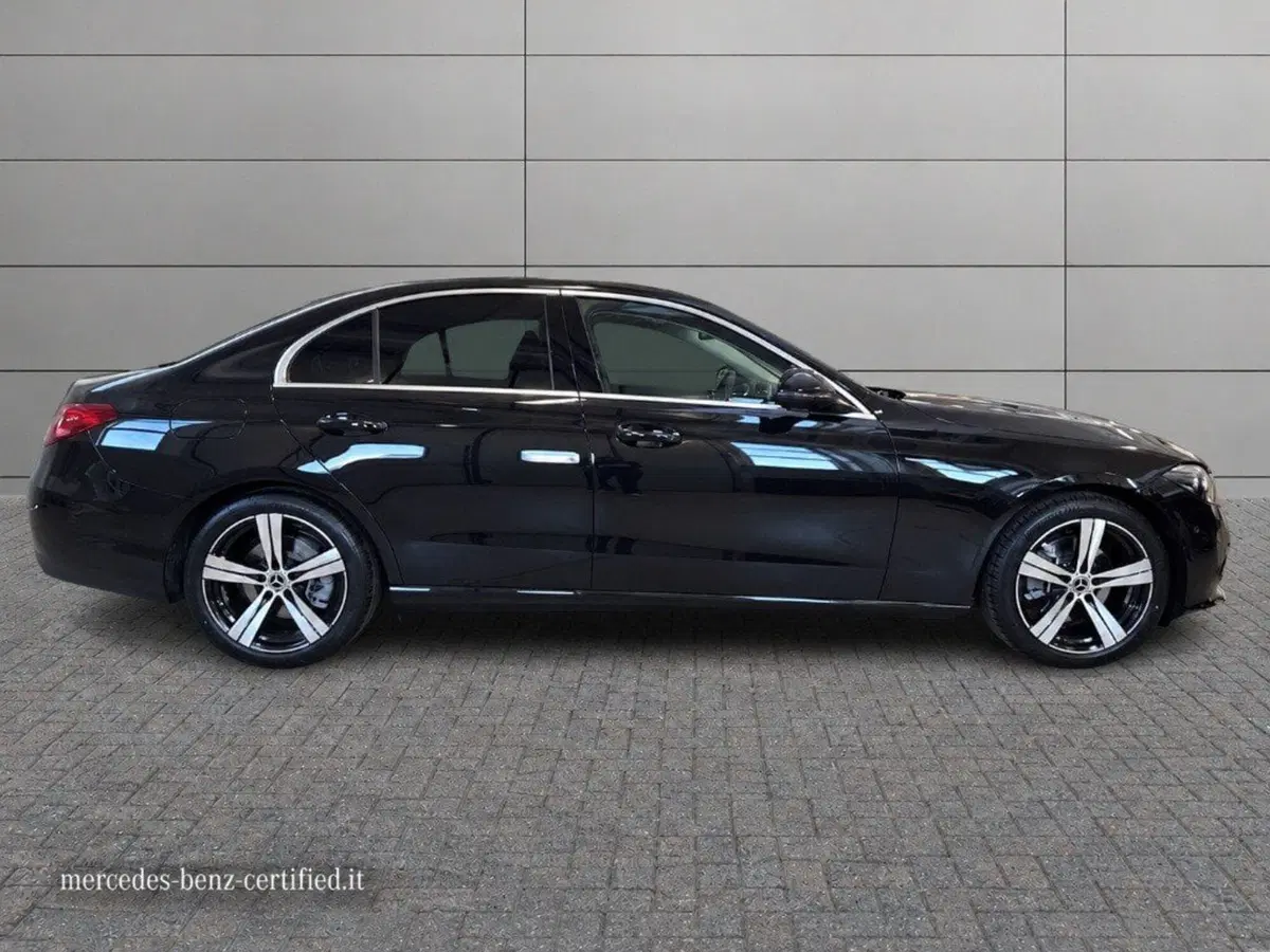 Mercedes-Benz Classe C nuova a Ancona (4)