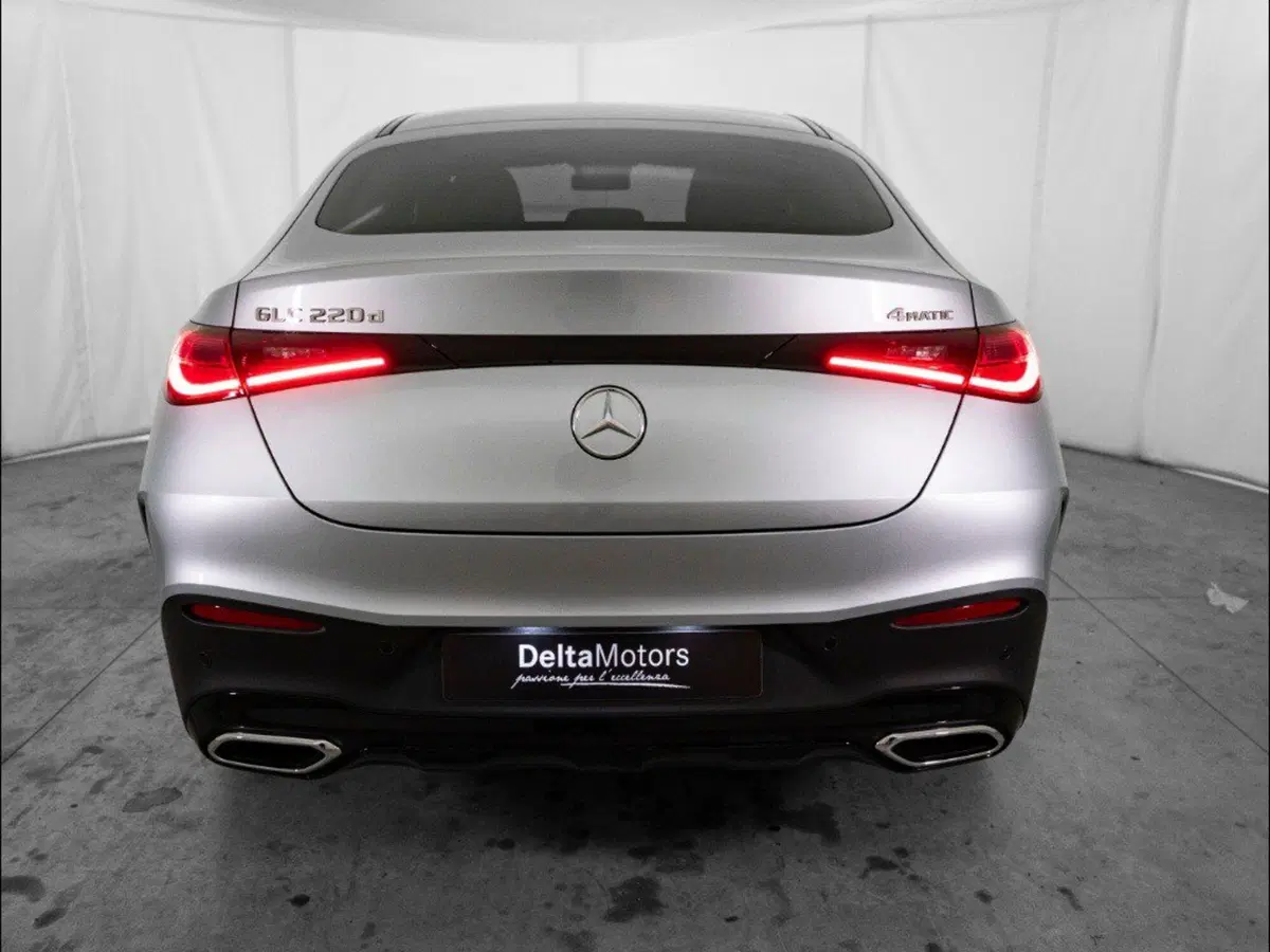 Mercedes-Benz GLC Coupé nuova a Ancona (4)