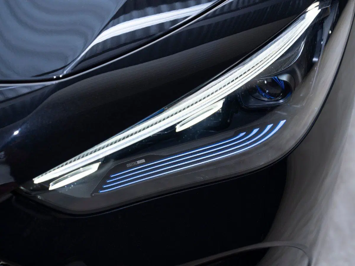 Mercedes-Benz CLE Cabrio nuova a Ancona (11)