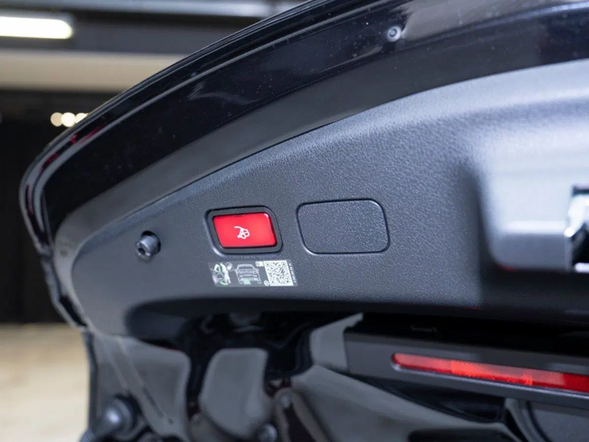 Mercedes-Benz CLE Cabrio nuova a Ancona (13)