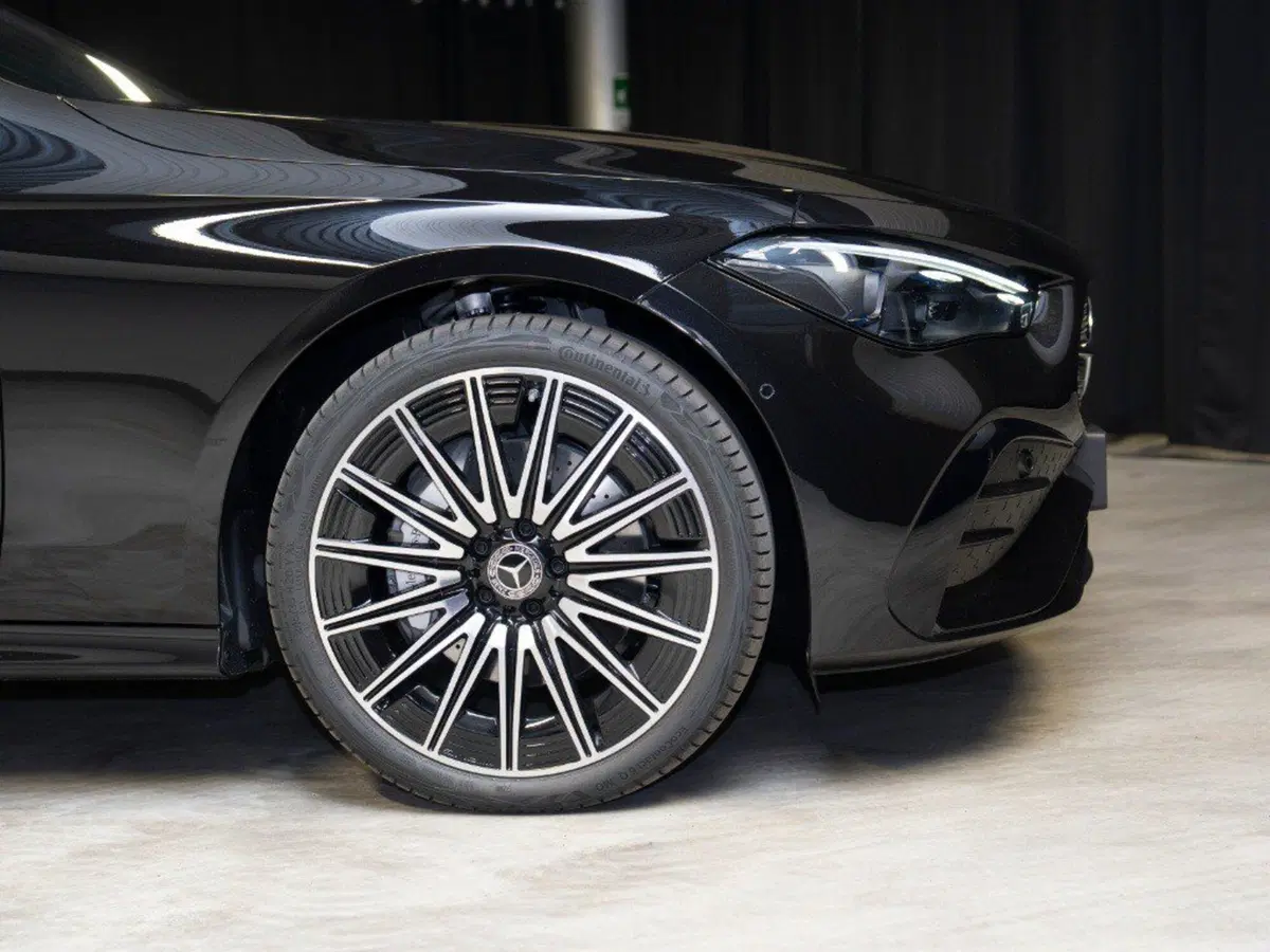 Mercedes-Benz CLE Cabrio nuova a Ancona (14)