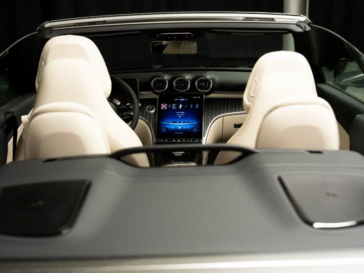 Mercedes-Benz CLE Cabrio nuova a Ancona (17)