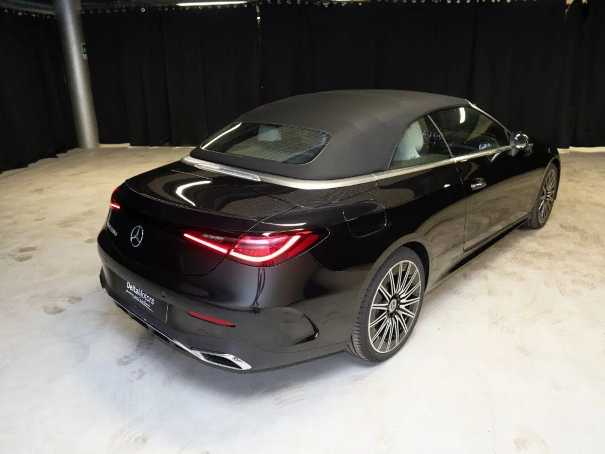 Mercedes-Benz CLE Cabrio nuova a Ancona (6)