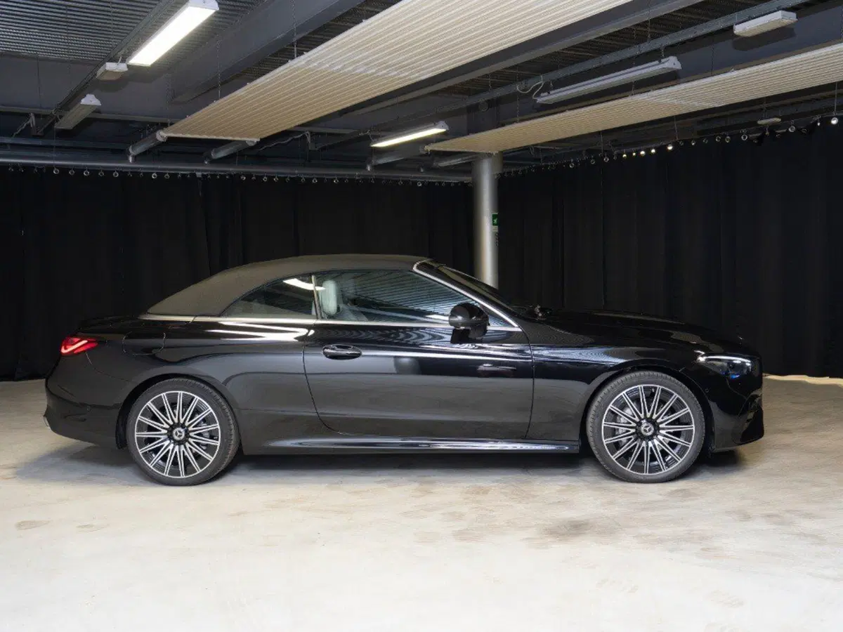 Mercedes-Benz CLE Cabrio nuova a Ancona (7)