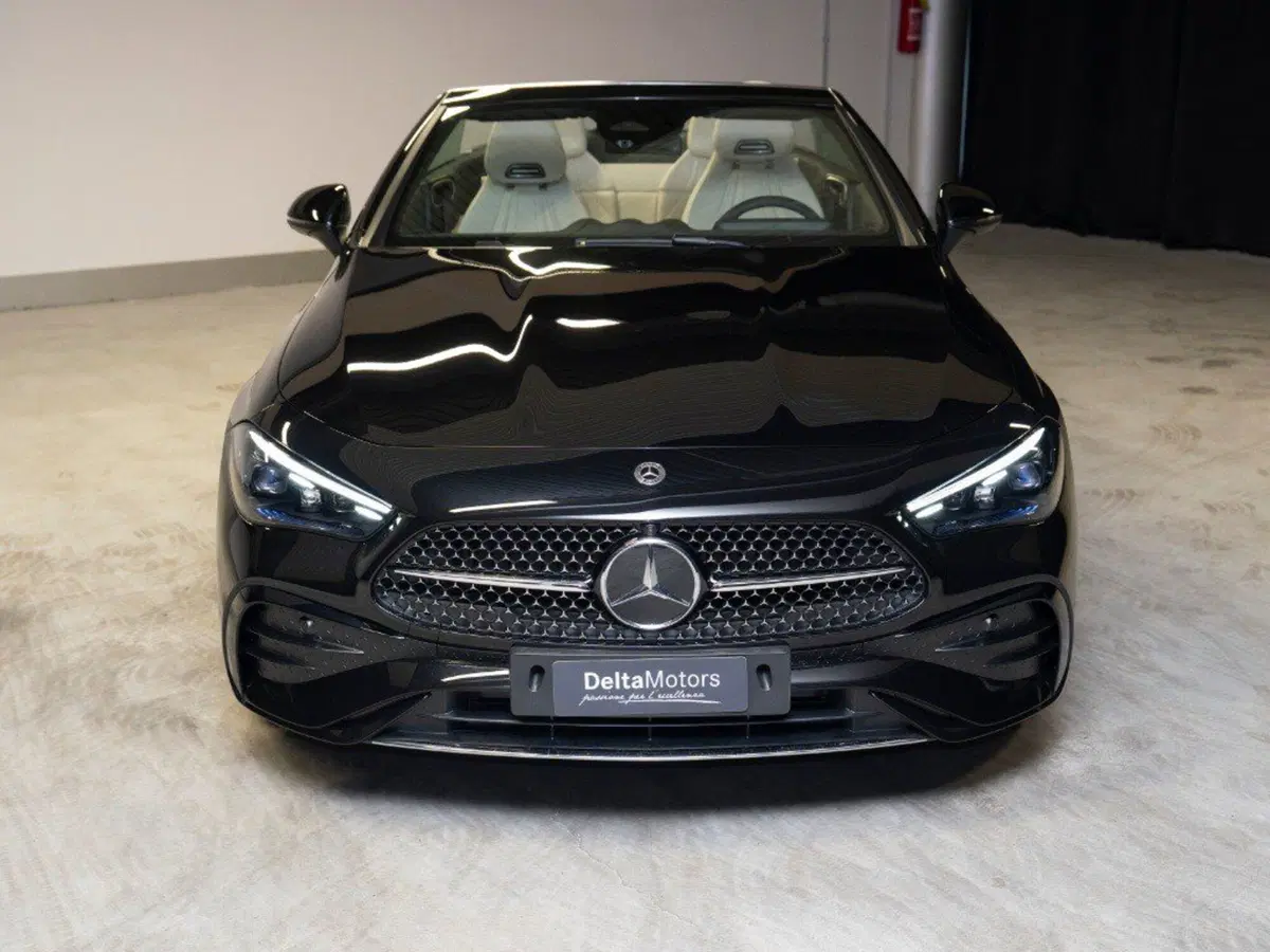 Mercedes-Benz CLE Cabrio nuova a Ancona (9)