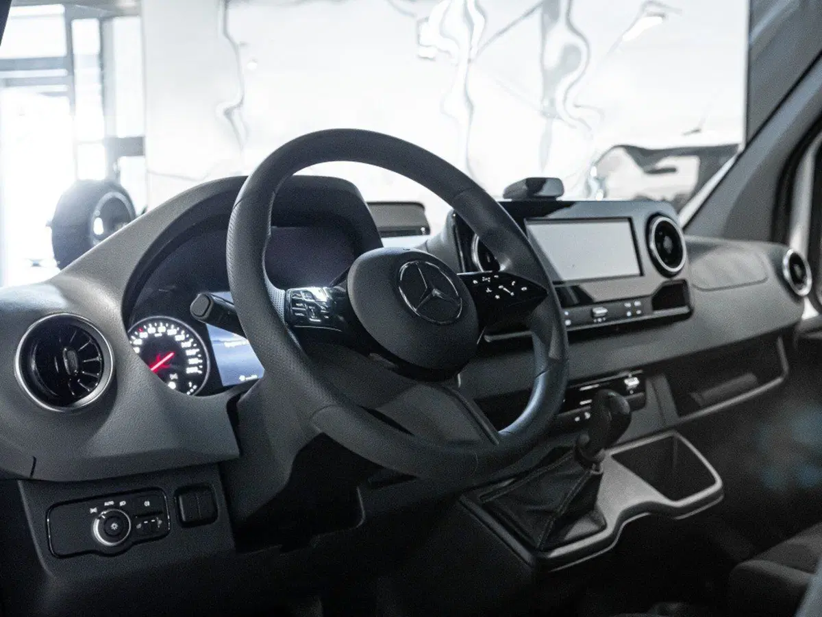 Mercedes-Benz Sprinter nuova a Ancona (9)