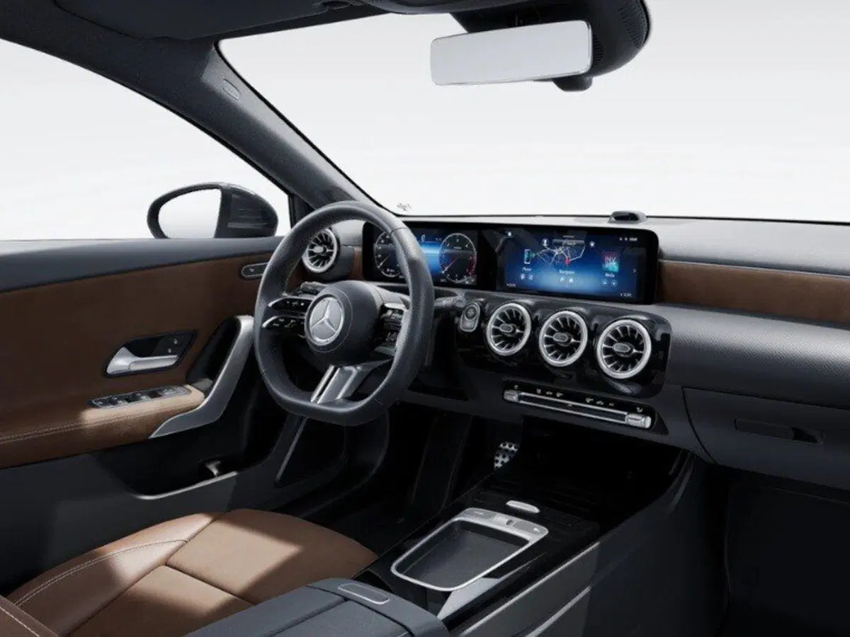 Mercedes-Benz Classe A nuova a Ancona (12)