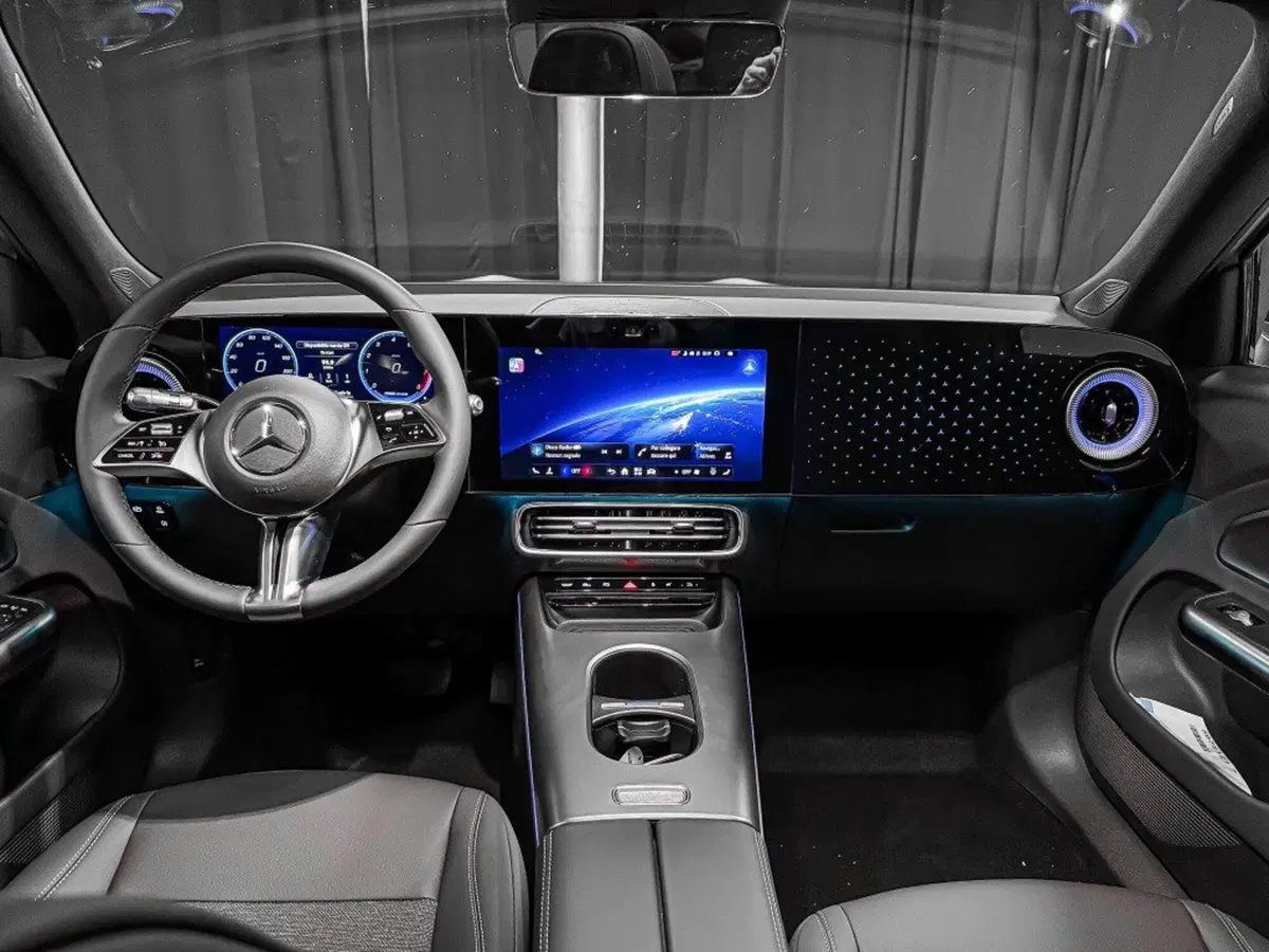 Mercedes-Benz GLB nuova a Ancona (17)