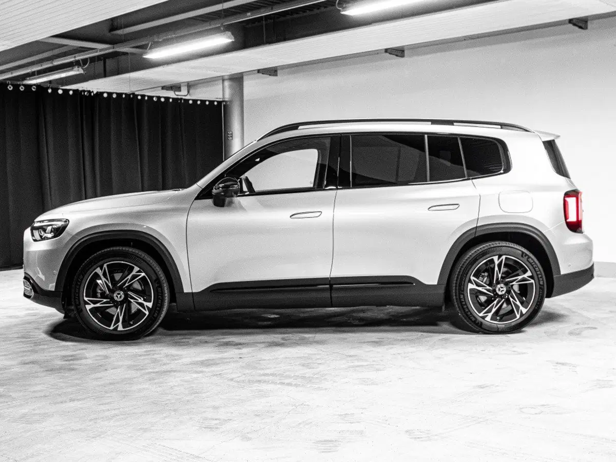 Mercedes-Benz GLB nuova a Ancona (2)