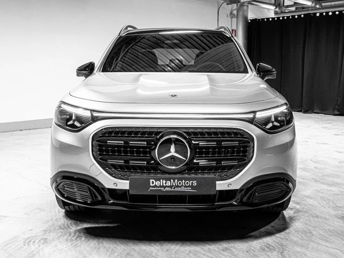 Mercedes-Benz GLB nuova a Ancona (5)