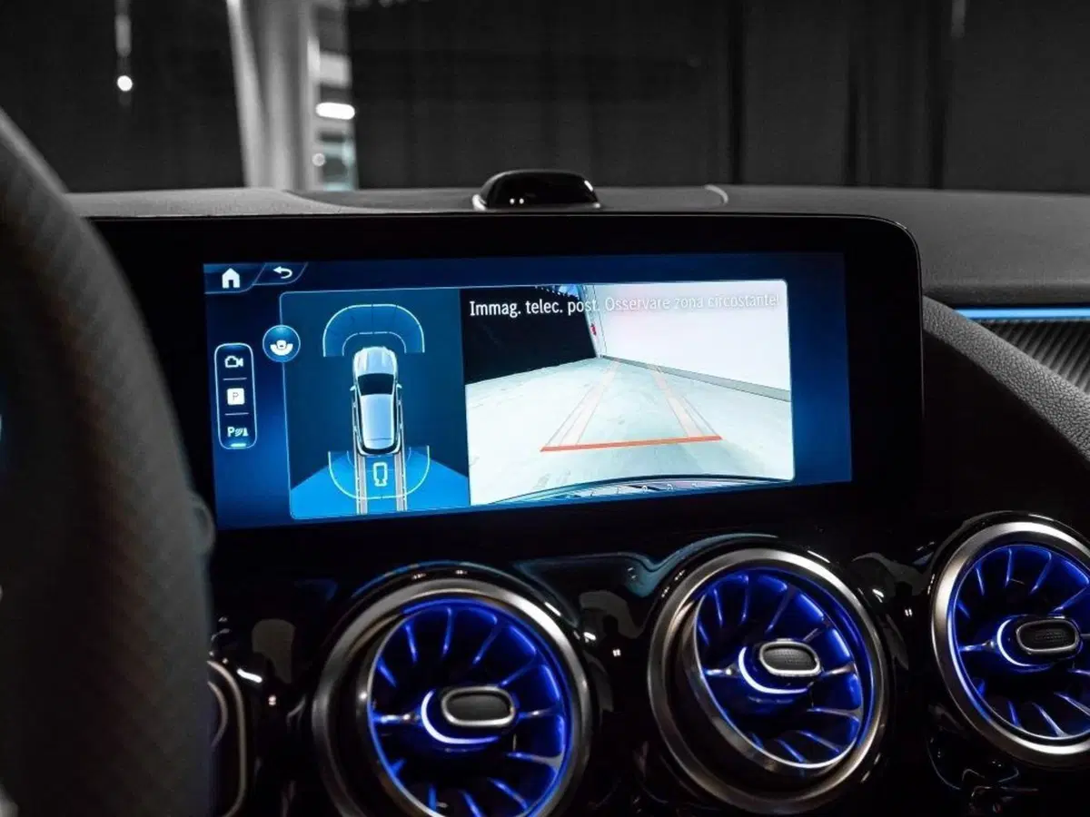 Mercedes-Benz GLA SUV nuova a Ancona (16)