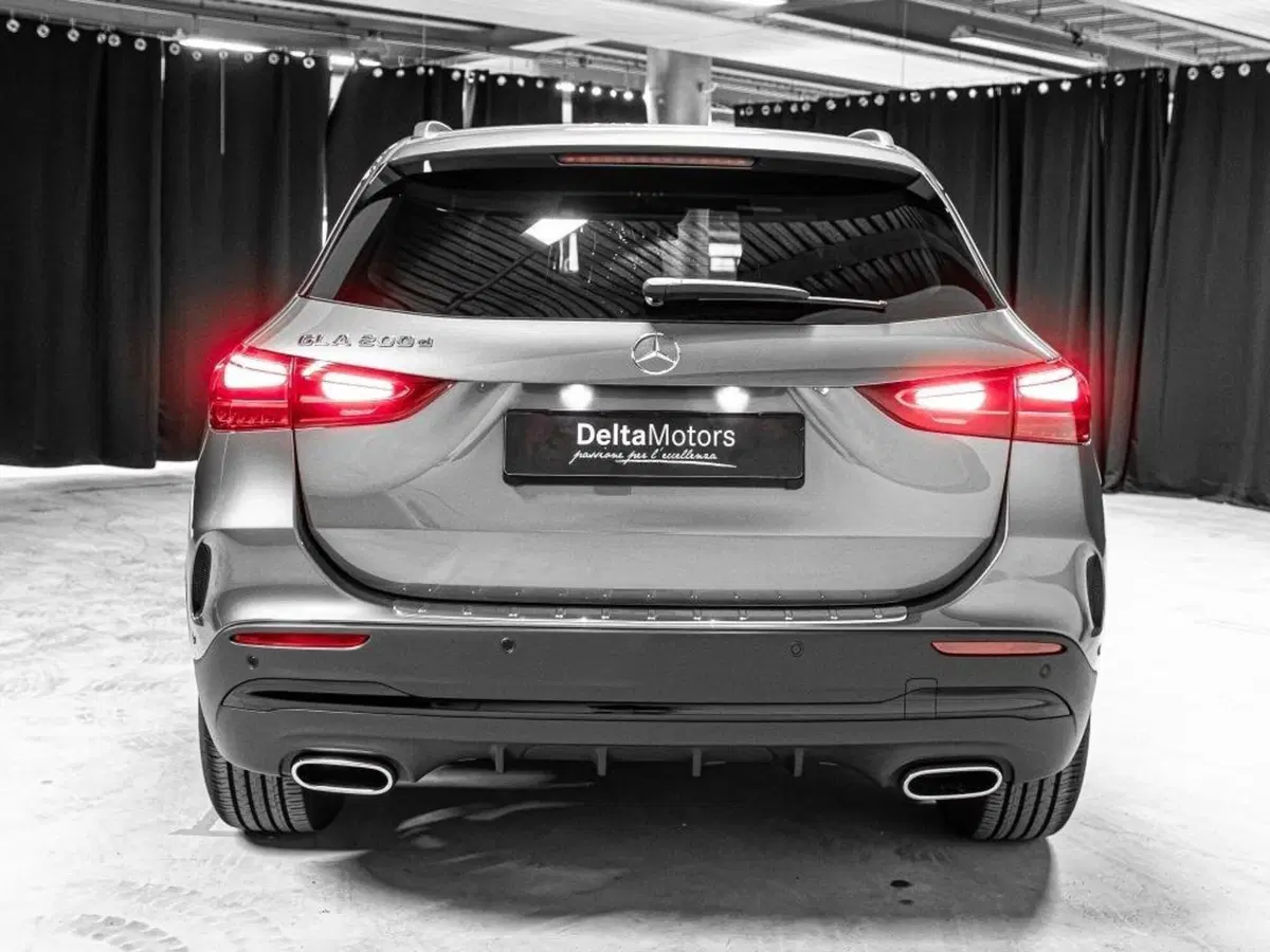 Mercedes-Benz GLA SUV nuova a Ancona (3)