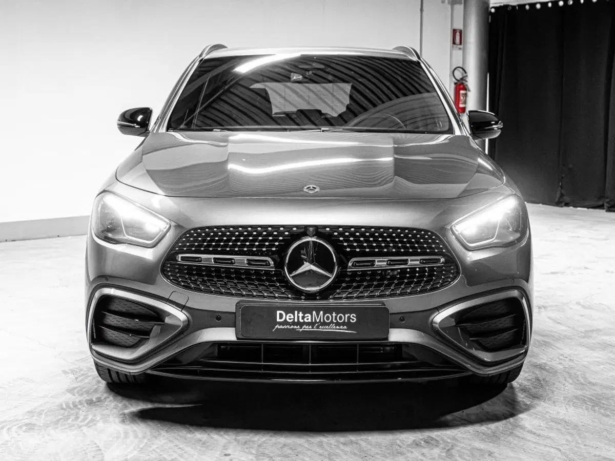 Mercedes-Benz GLA SUV nuova a Ancona (5)