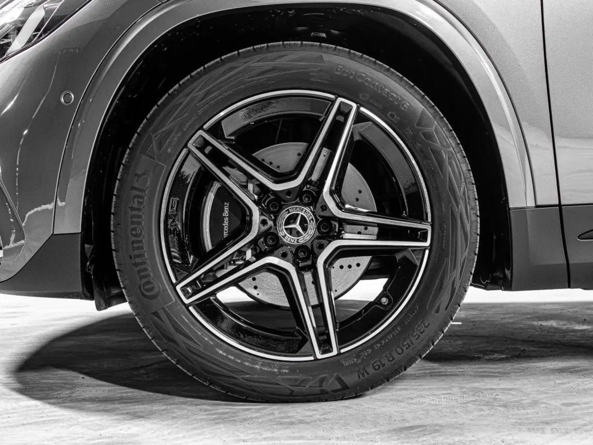 Mercedes-Benz GLA SUV nuova a Ancona (7)