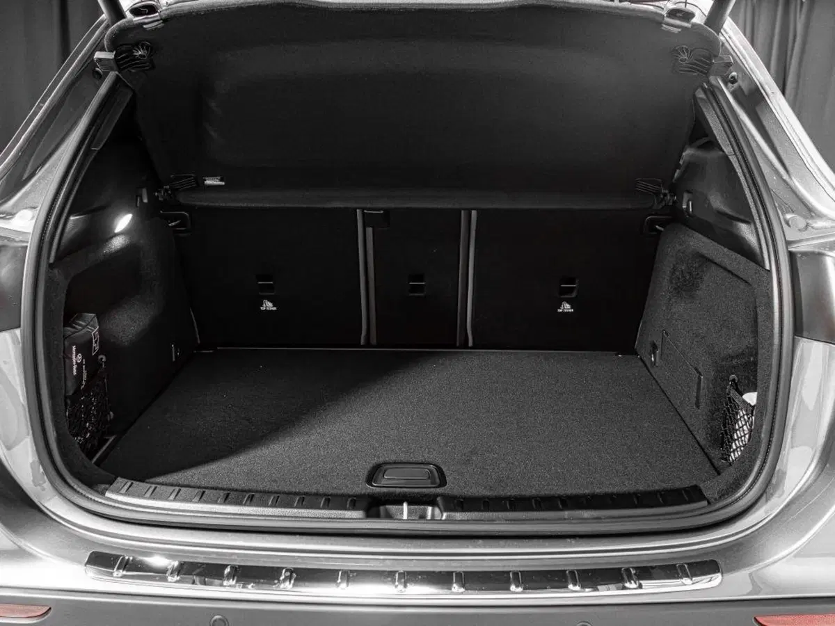 Mercedes-Benz GLA SUV nuova a Ancona (9)