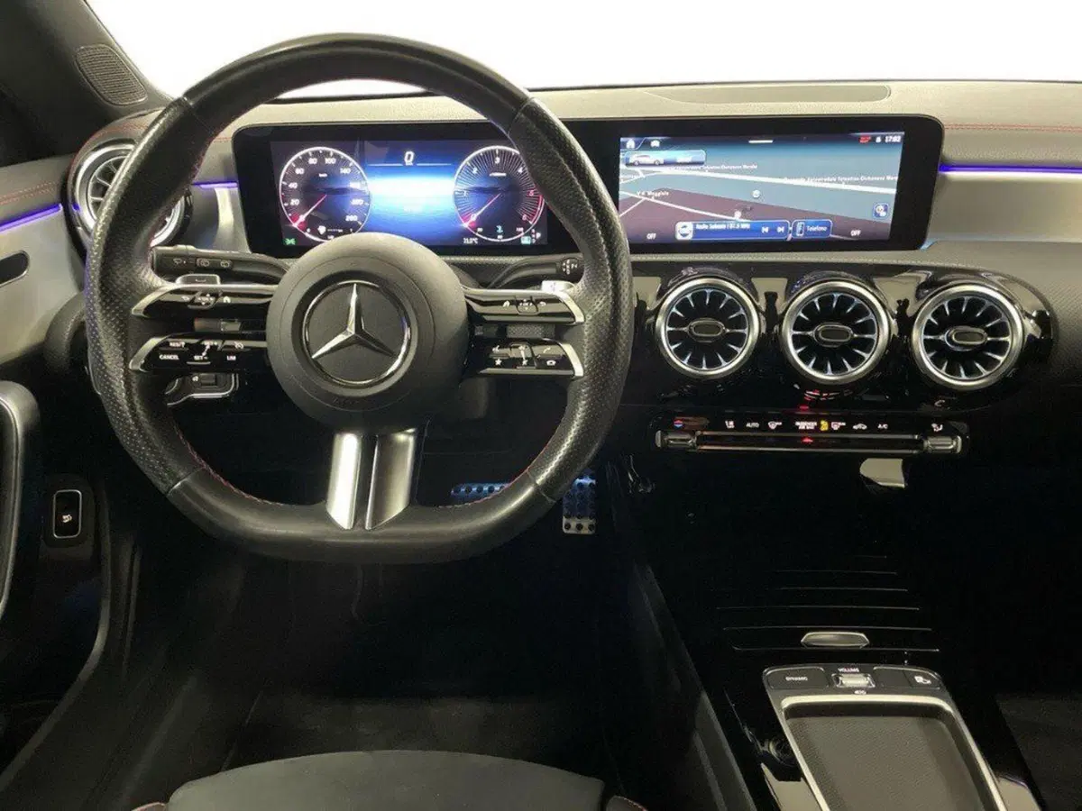 Mercedes-Benz CLA Shooting Brake usata a Ancona (11)
