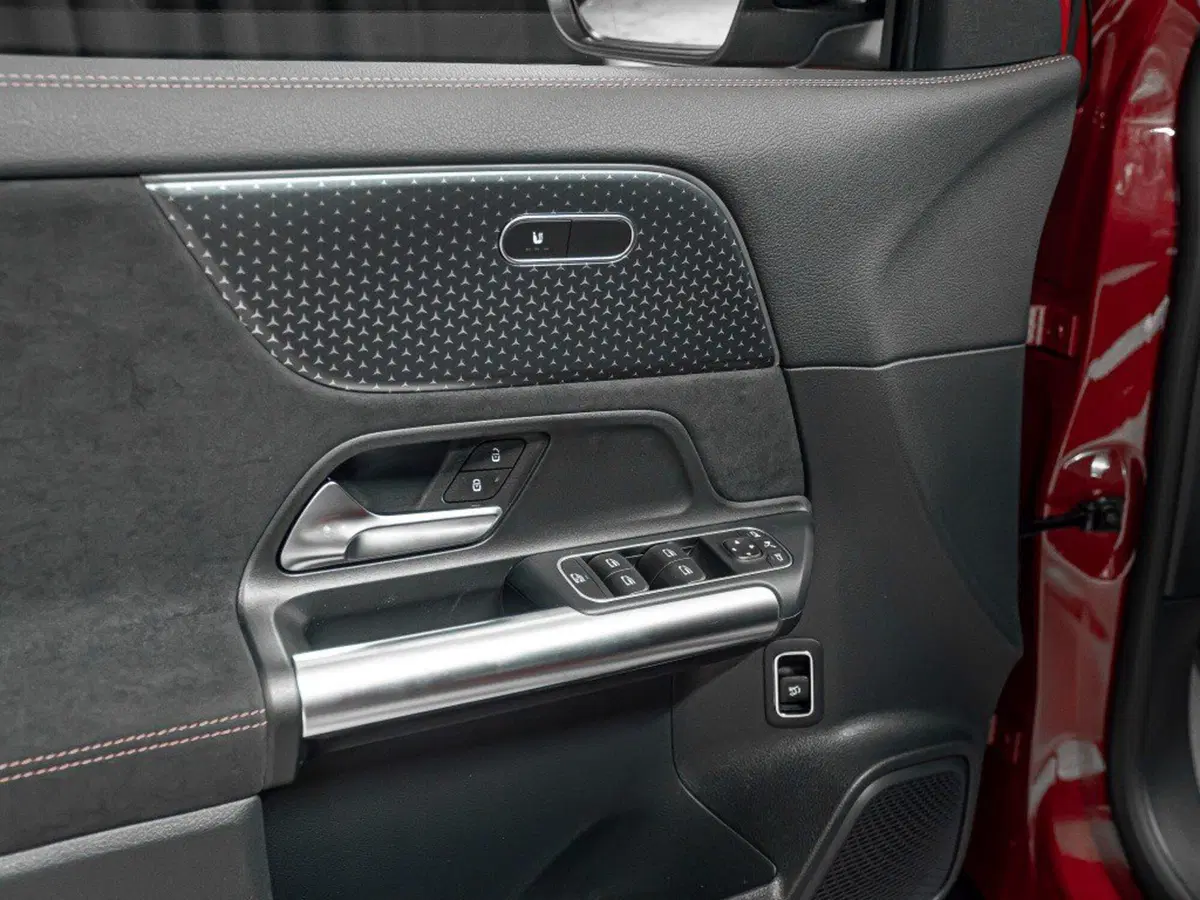 Mercedes-Benz GLA SUV nuova a Ancona (12)