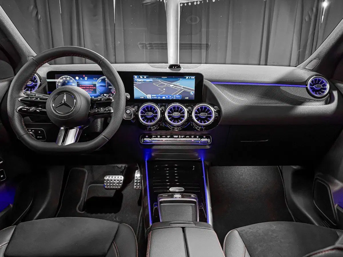 Mercedes-Benz GLA SUV nuova a Ancona (13)