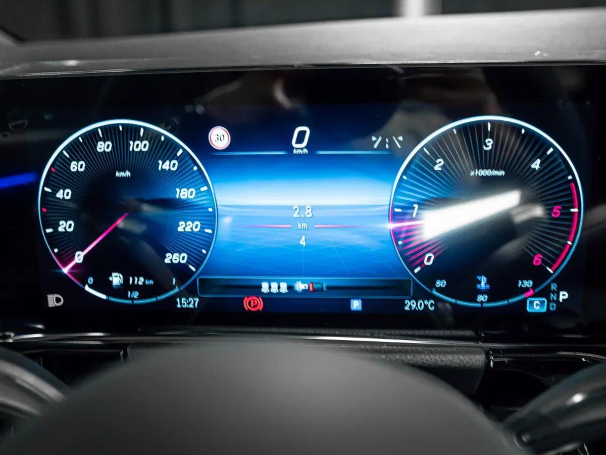 Mercedes-Benz GLA SUV nuova a Ancona (18)