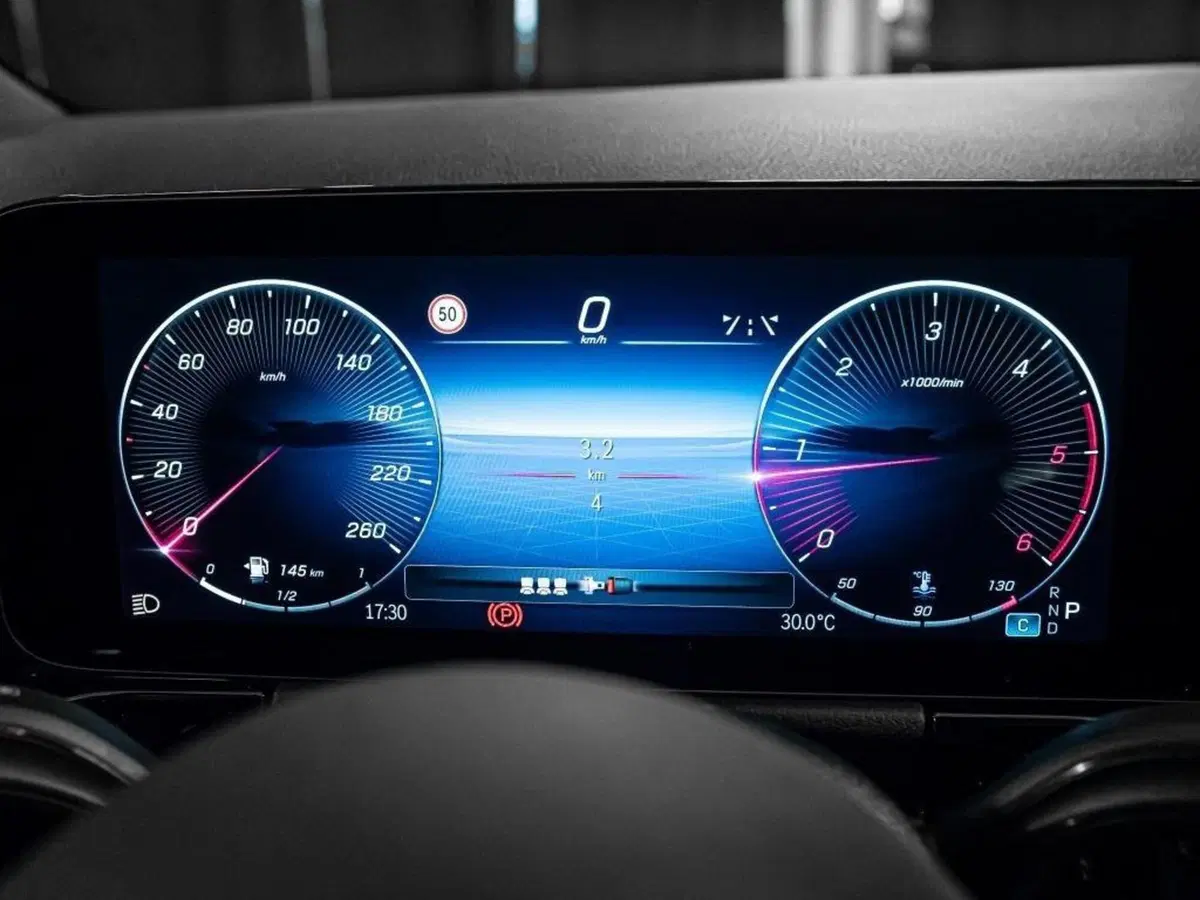 Mercedes-Benz GLA SUV nuova a Ancona (14)