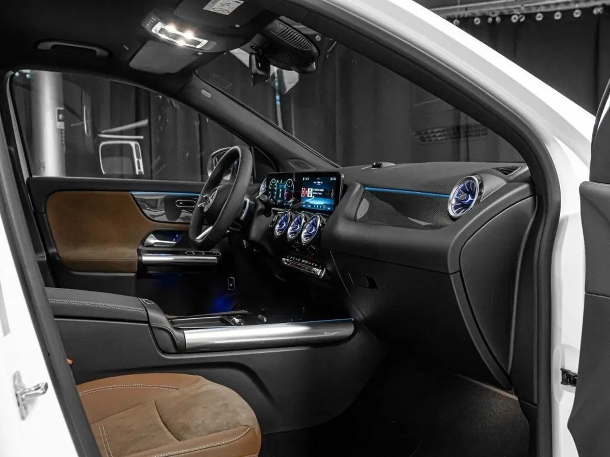 Mercedes-Benz GLA SUV nuova a Ancona (16)