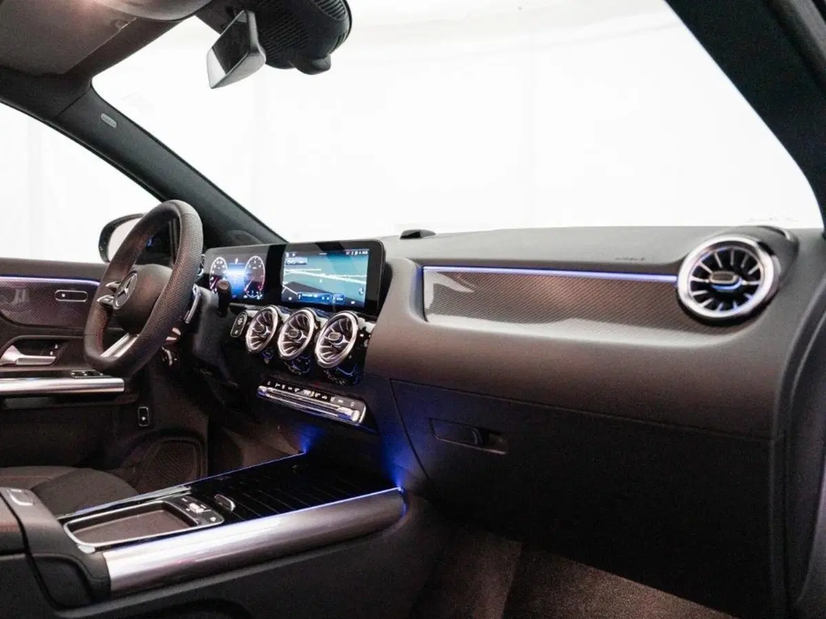 Mercedes-Benz GLA SUV nuova a Ancona (11)